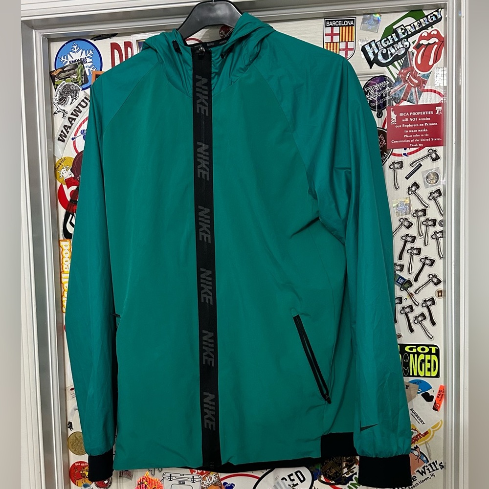 Unisex Nike Dri-Fit Hooded Mesh Lined Training Jacket GREEN/Black Mens Large